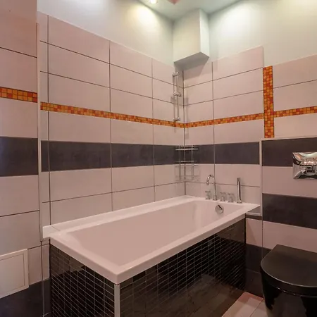 Swidnicka Market Square View Ac & Balcony - Properunit * Breslau